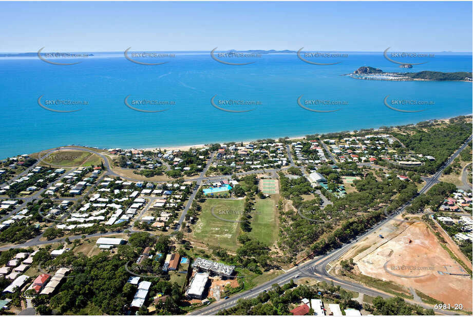 Aerial Photo Cooee Bay QLD Aerial Photography