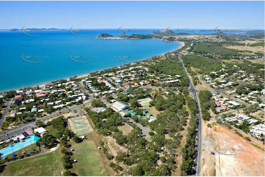 Aerial Photo Cooee Bay QLD Aerial Photography