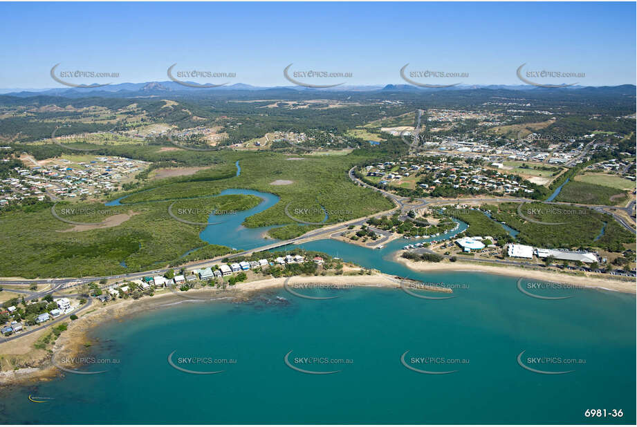 Aerial Photo Cooee Bay QLD Aerial Photography