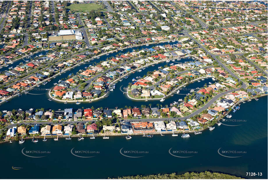 Aerial Photo Paradise Point QLD Aerial Photography