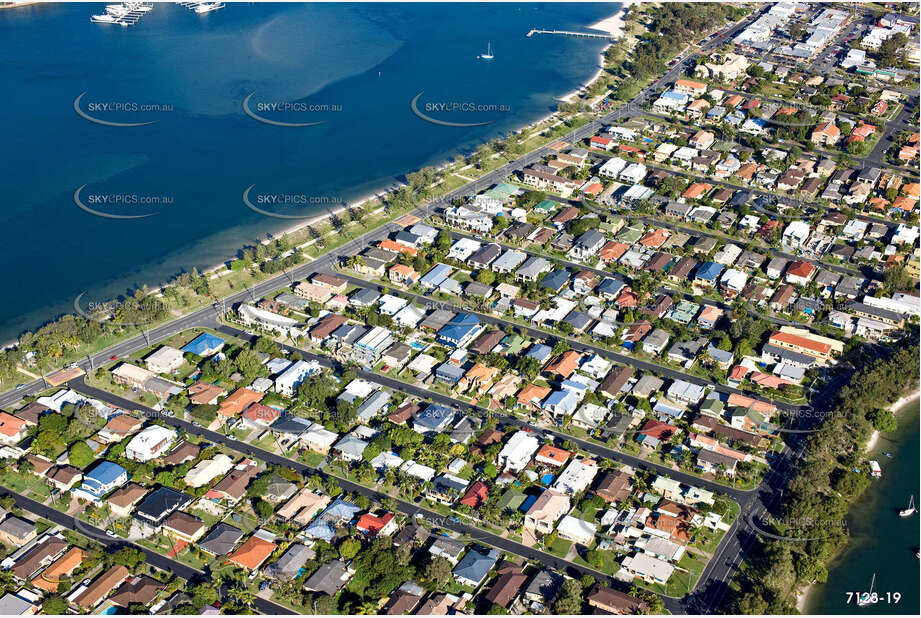 Aerial Photo Paradise Point QLD Aerial Photography