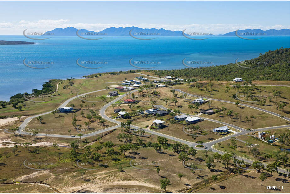 Aerial Photo Whitsunday Shores Aerial Photography