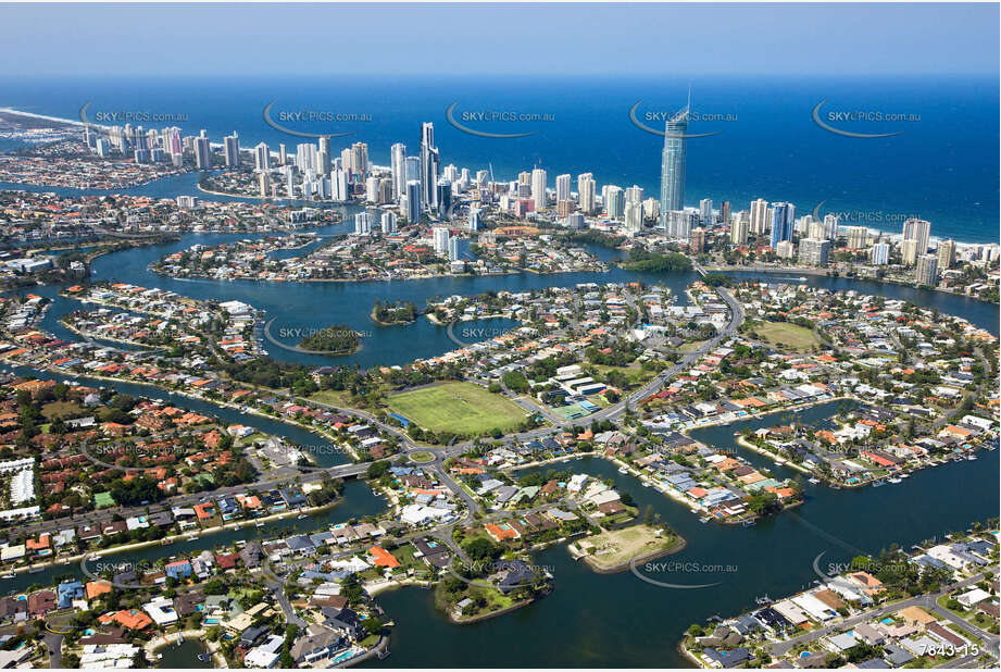 Aerial Photo Isle of Capri QLD Aerial Photography