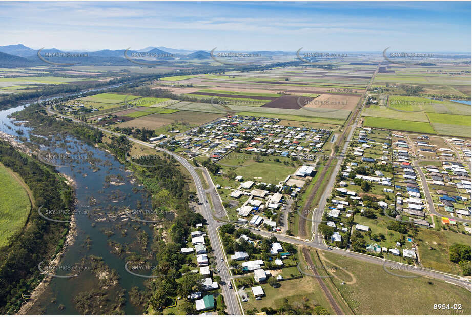 Aerial Photo Marian QLD Aerial Photography