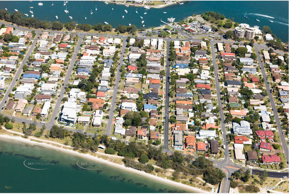 Aerial Photo Paradise Point QLD Aerial Photography
