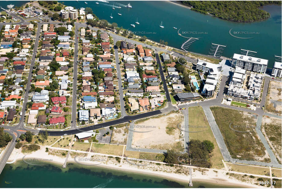 Aerial Photo Paradise Point QLD Aerial Photography