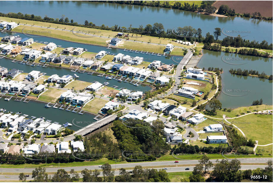 Aerial Photo River Links Helensvale QLD Aerial Photography