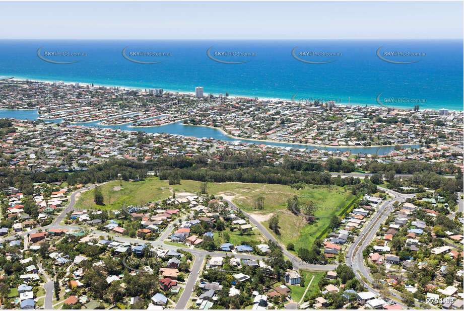 Aerial Photo Elanora QLD Aerial Photography